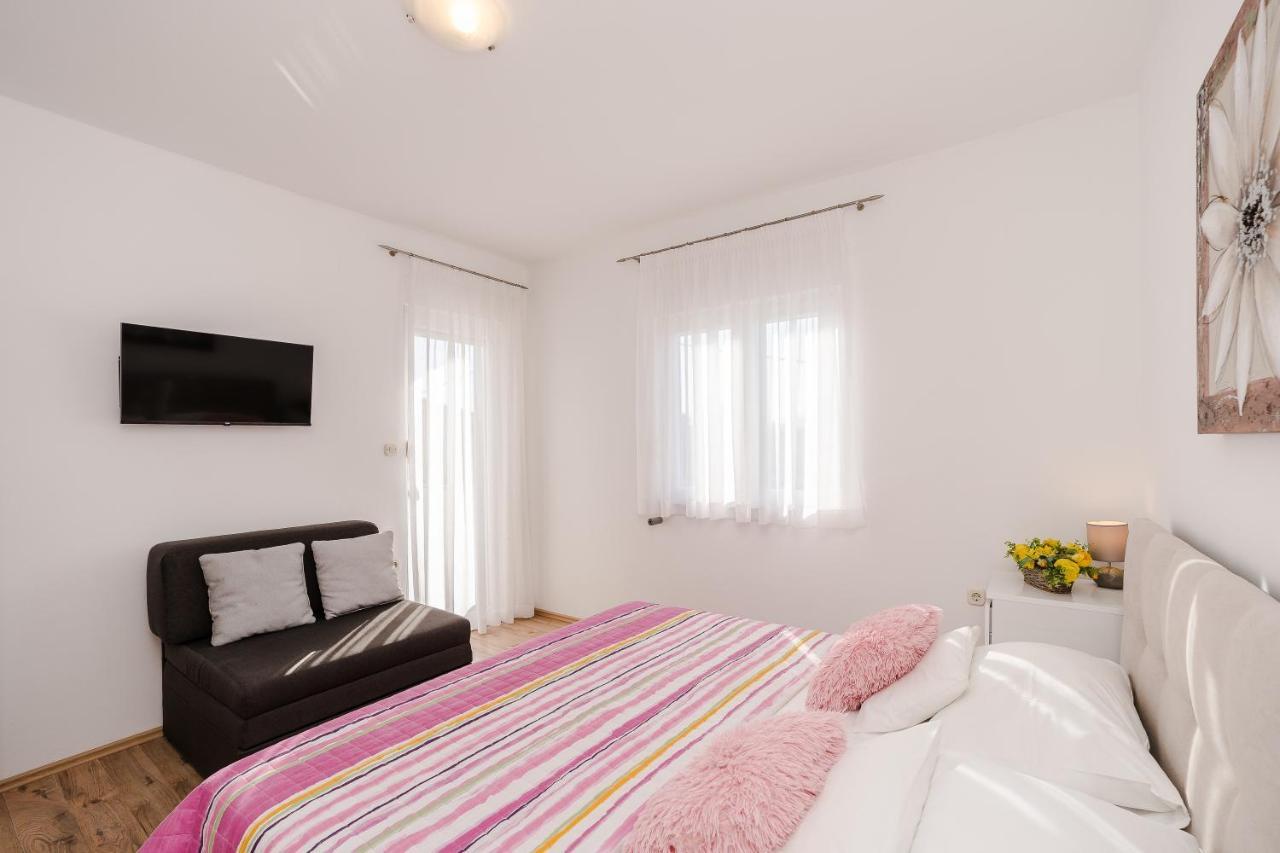 Apartment Marina *